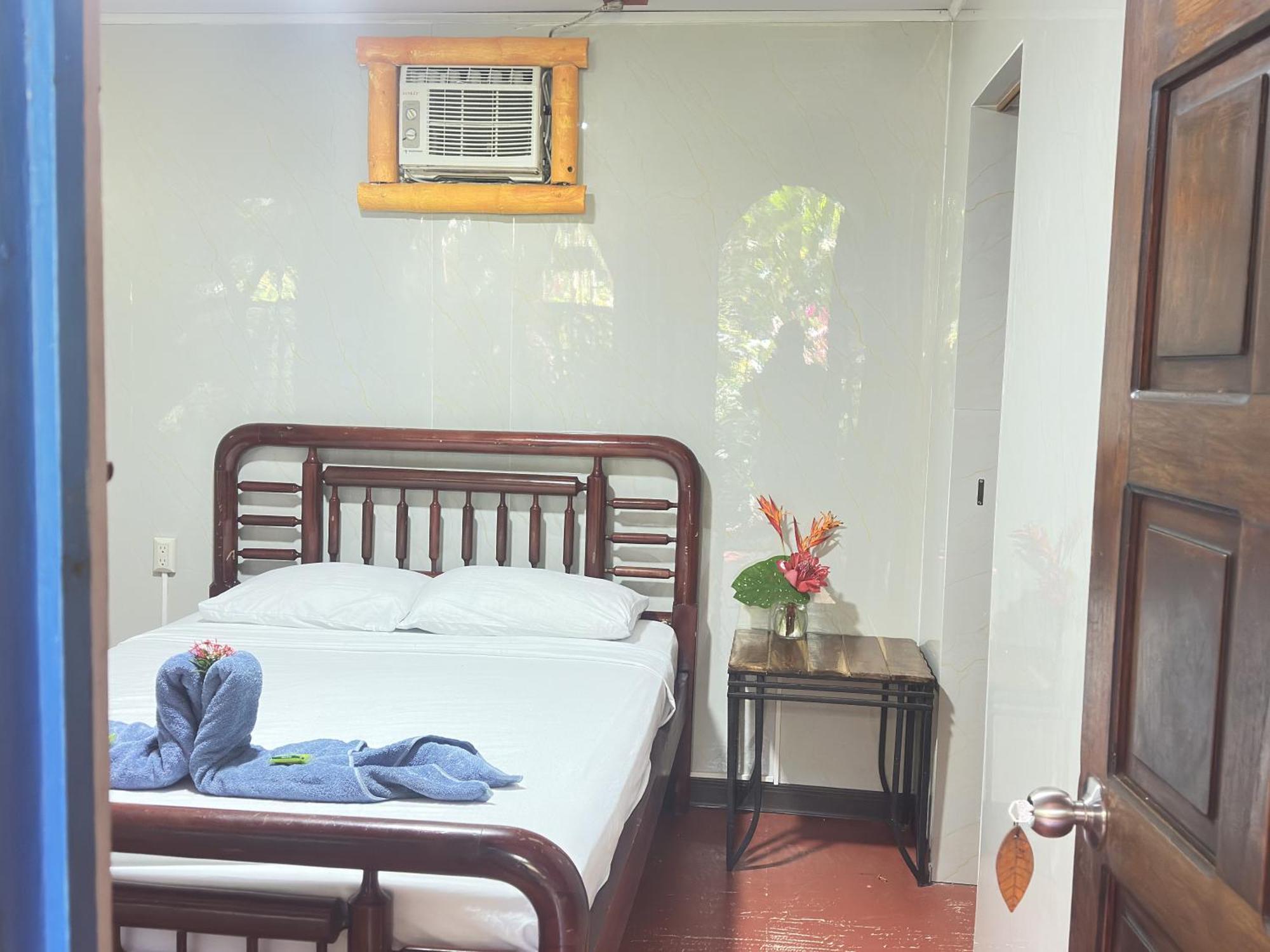 La Palapa Hut Nature Hostel Puerto Jiménez 외부 사진